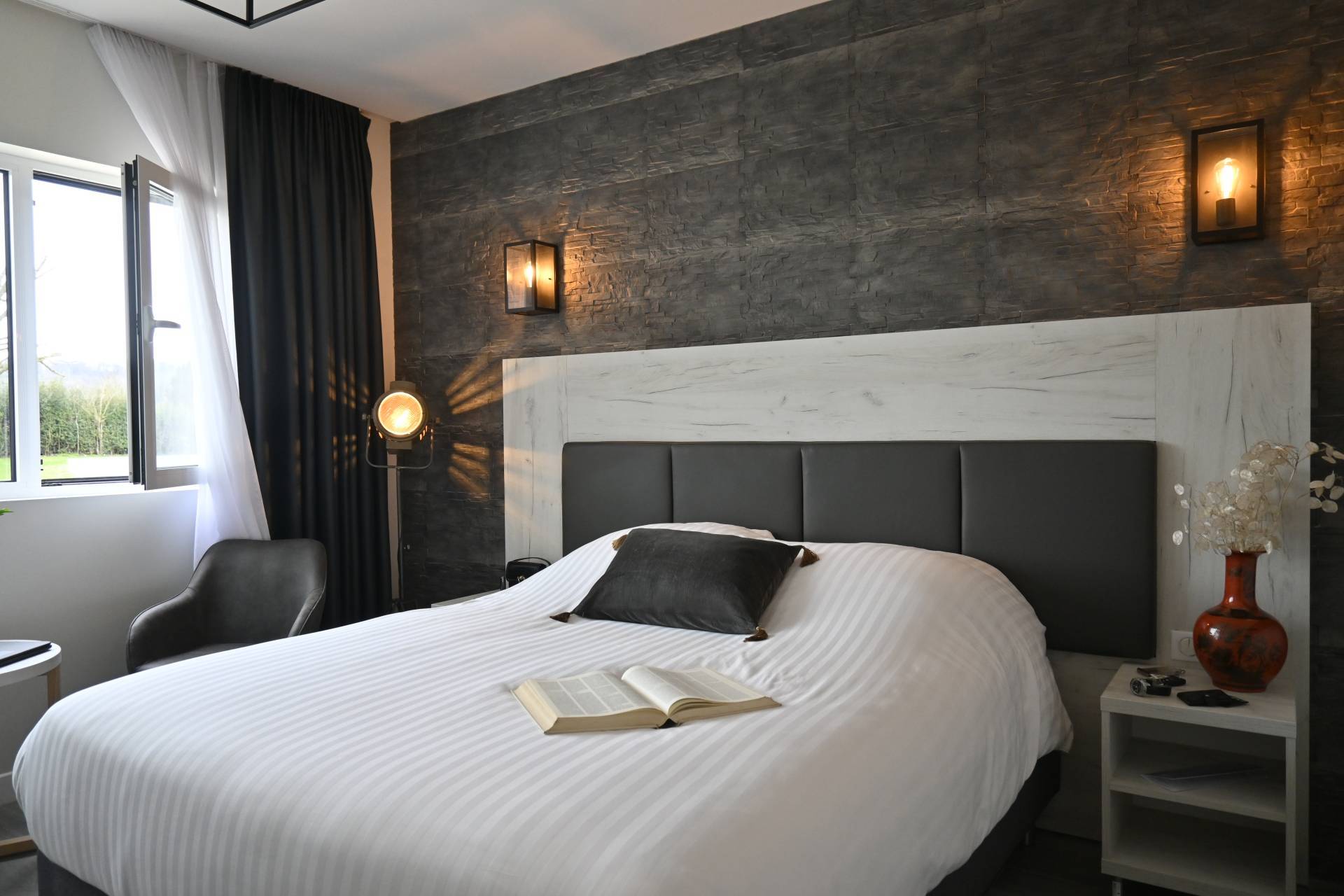 Logis Clermotel - Chambre Supérieur entre beauvais et Compiègne dans l'Oise